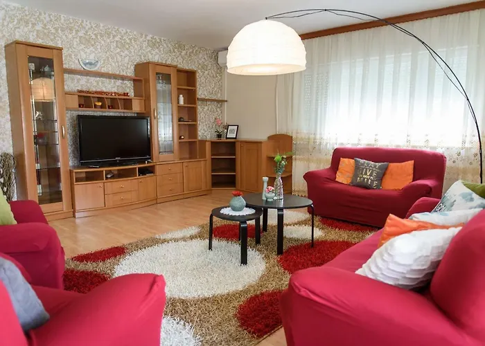 Apartments Maras