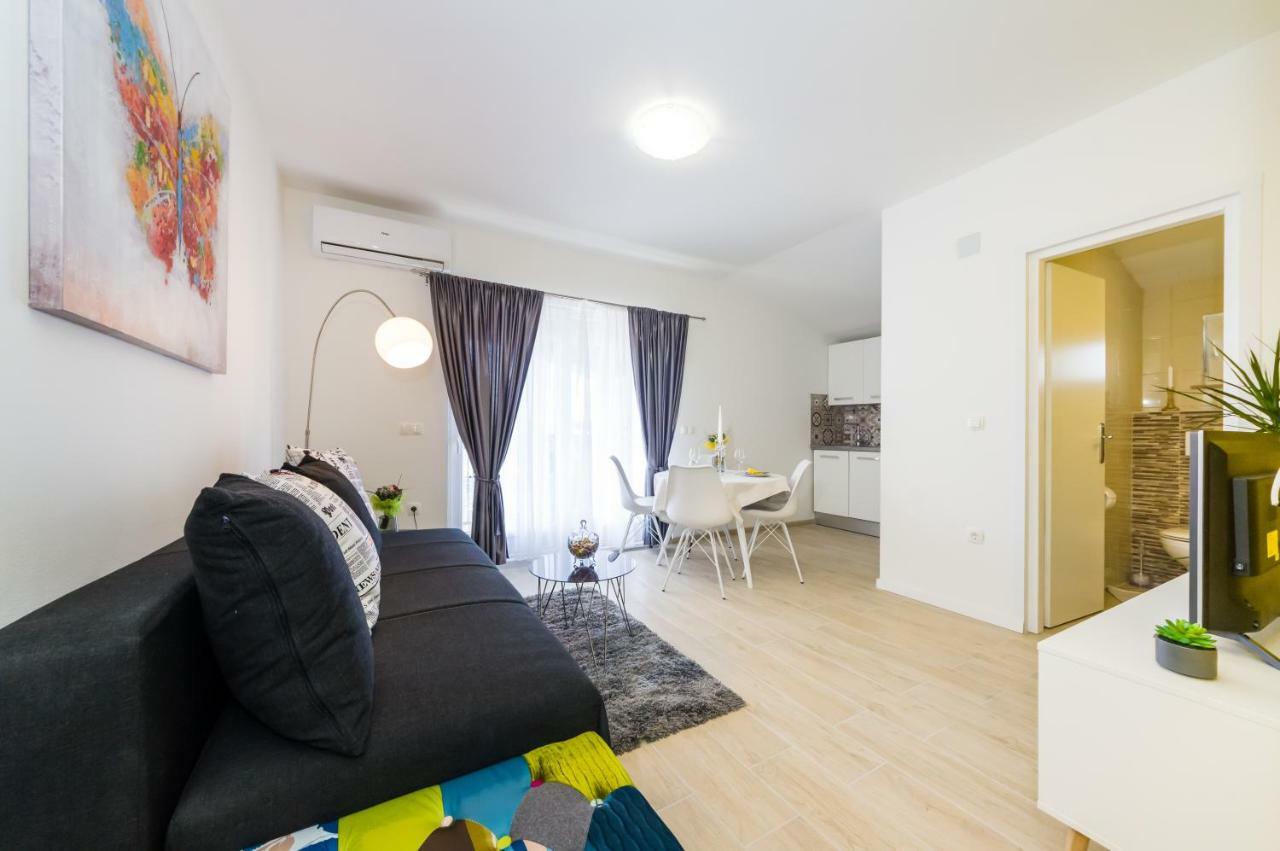 Maras Apartment *